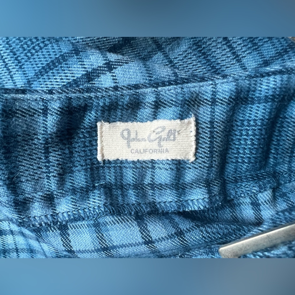 John Galt Blue Hued Plaid Women's Mini “Wrap” Skirt W/ Waist Buckle Detail. - Picture 7 of 9